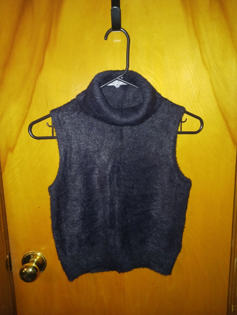 Jessica Simpson Black Sleeveless Turtleneck Sweater